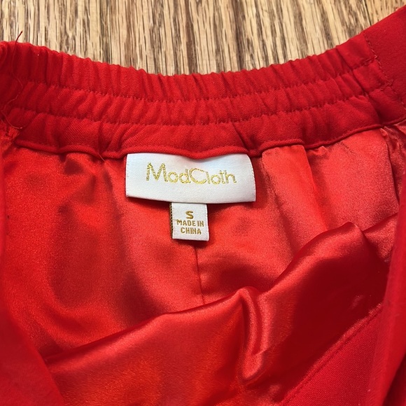 MODCLOTH Circle Skirt ⭕️ - Picture 6 of 6